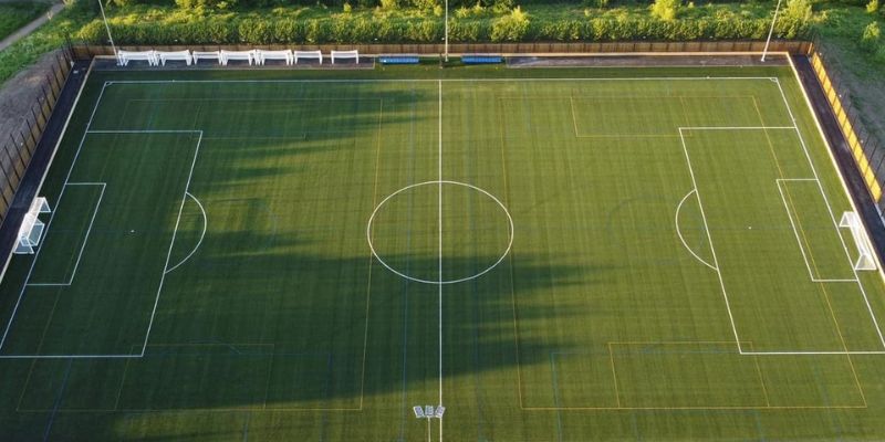 Các góc nhìn chi tiết về đường pitch trong bóng đá