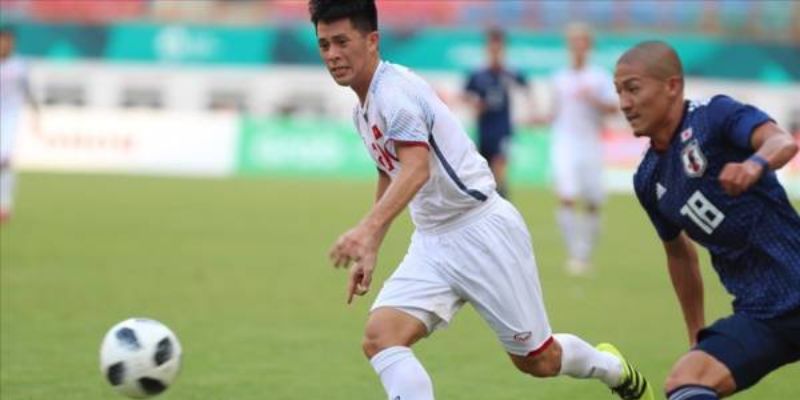 CB trong bóng đá là vị trí nào?